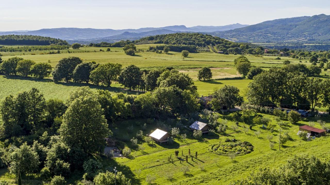 Glamping In Toscana, Luxury Tents In Agriturismo Biologico Sorano  Bagian luar foto