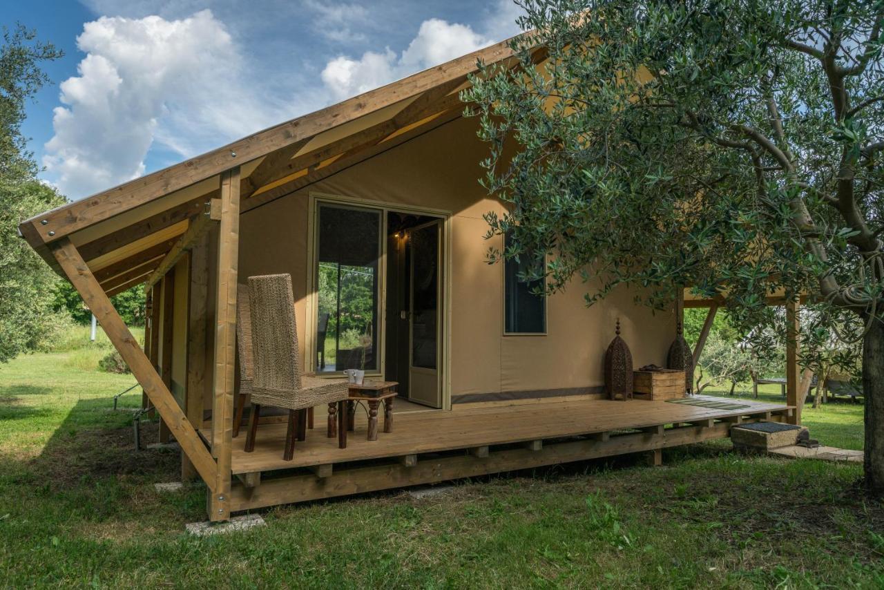 Glamping In Toscana, Luxury Tents In Agriturismo Biologico Sorano  Bagian luar foto