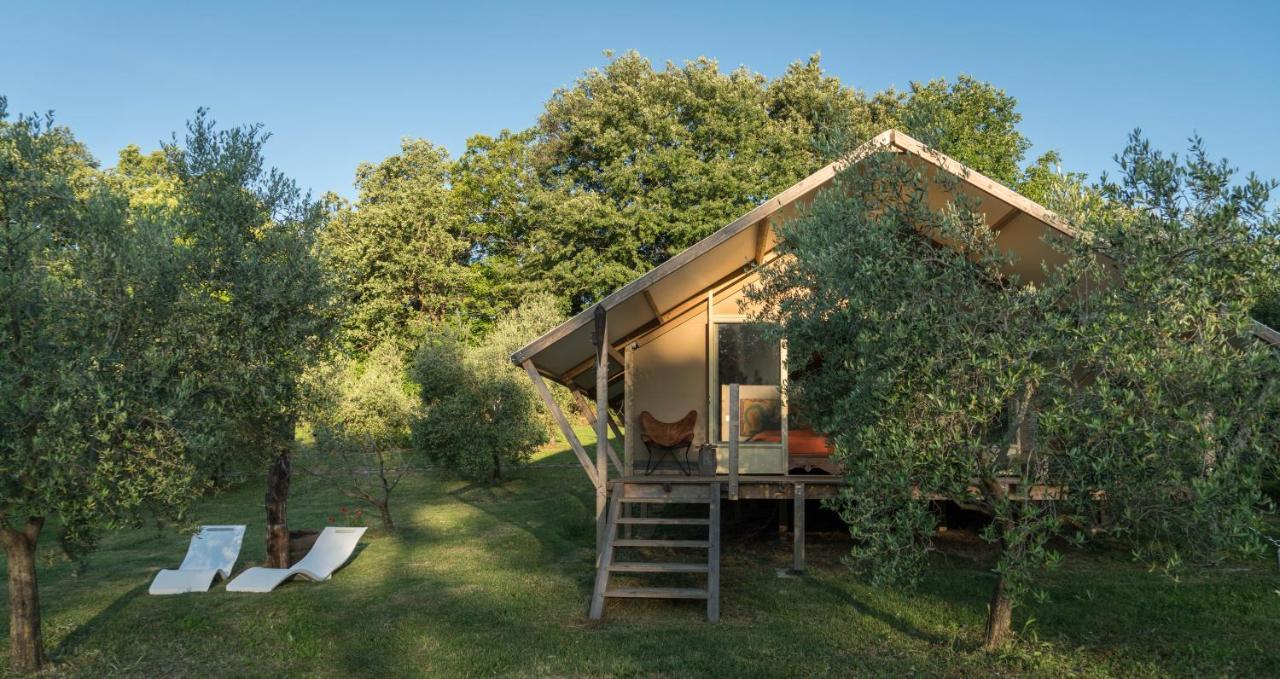 Glamping In Toscana, Luxury Tents In Agriturismo Biologico Sorano  Bagian luar foto