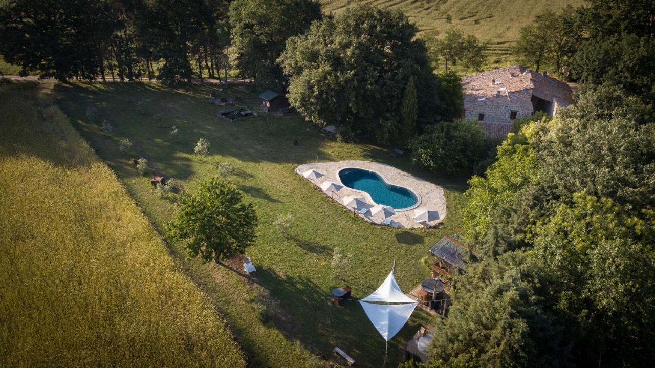 Glamping In Toscana, Luxury Tents In Agriturismo Biologico Sorano  Bagian luar foto