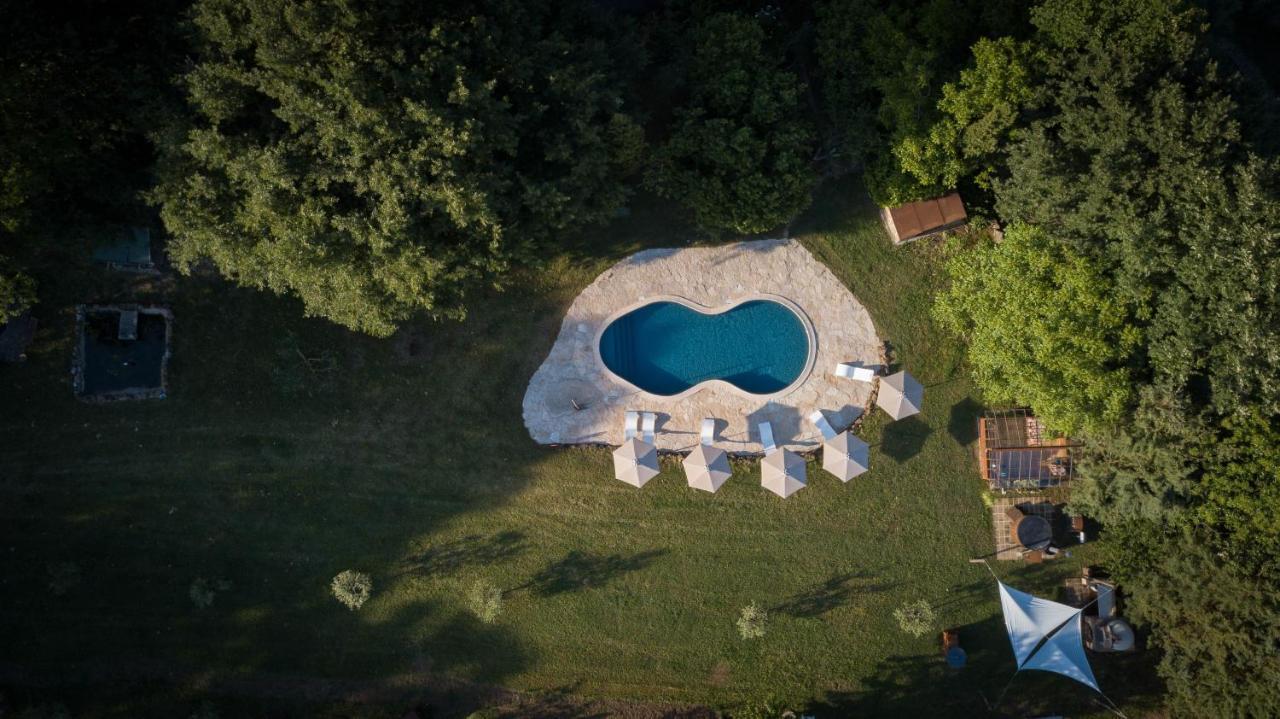 Glamping In Toscana, Luxury Tents In Agriturismo Biologico Sorano  Bagian luar foto