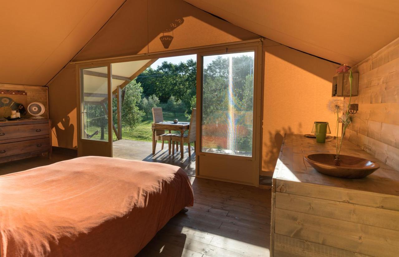 Glamping In Toscana, Luxury Tents In Agriturismo Biologico Sorano  Bagian luar foto