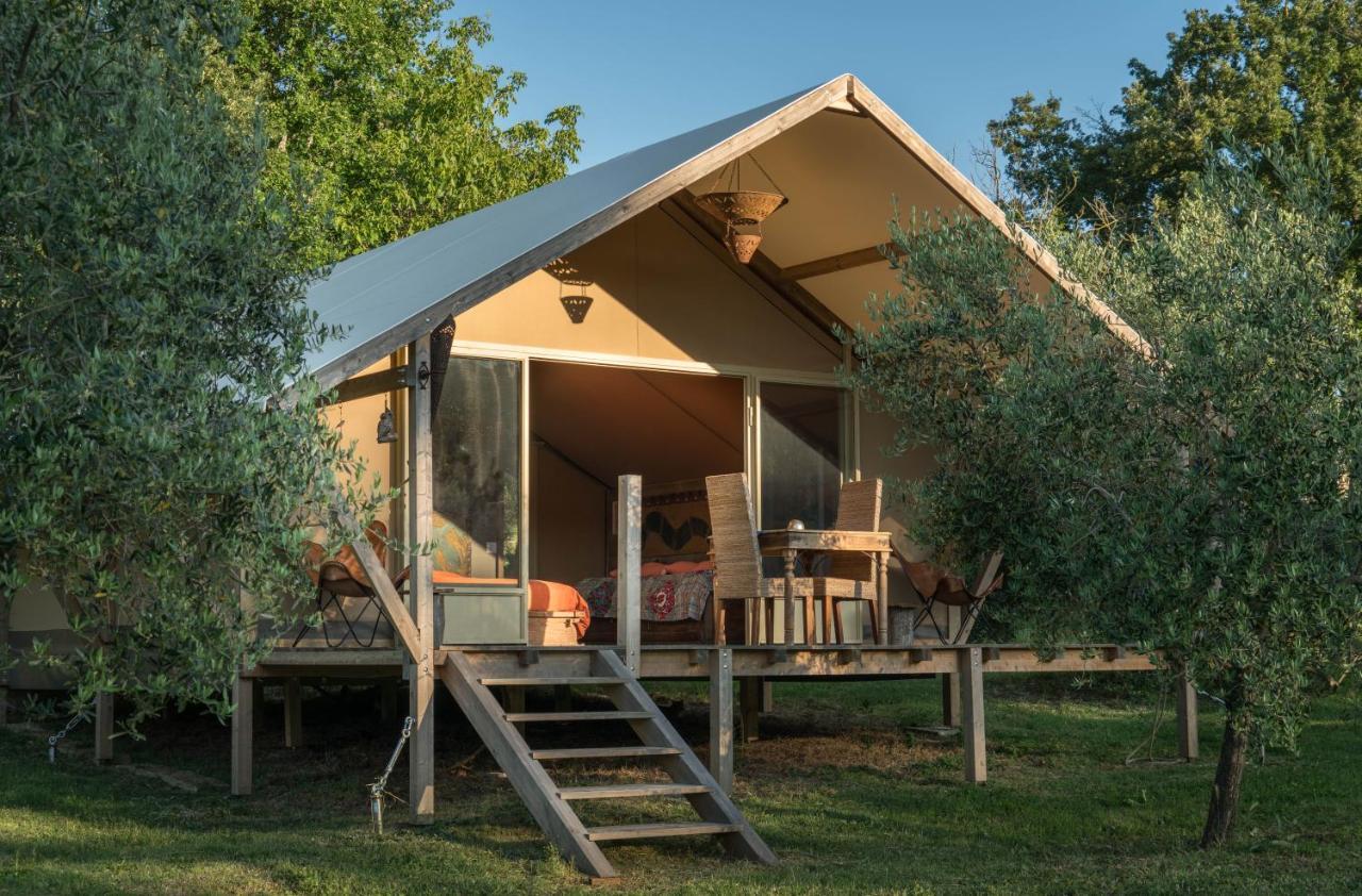 Glamping In Toscana, Luxury Tents In Agriturismo Biologico Sorano  Bagian luar foto